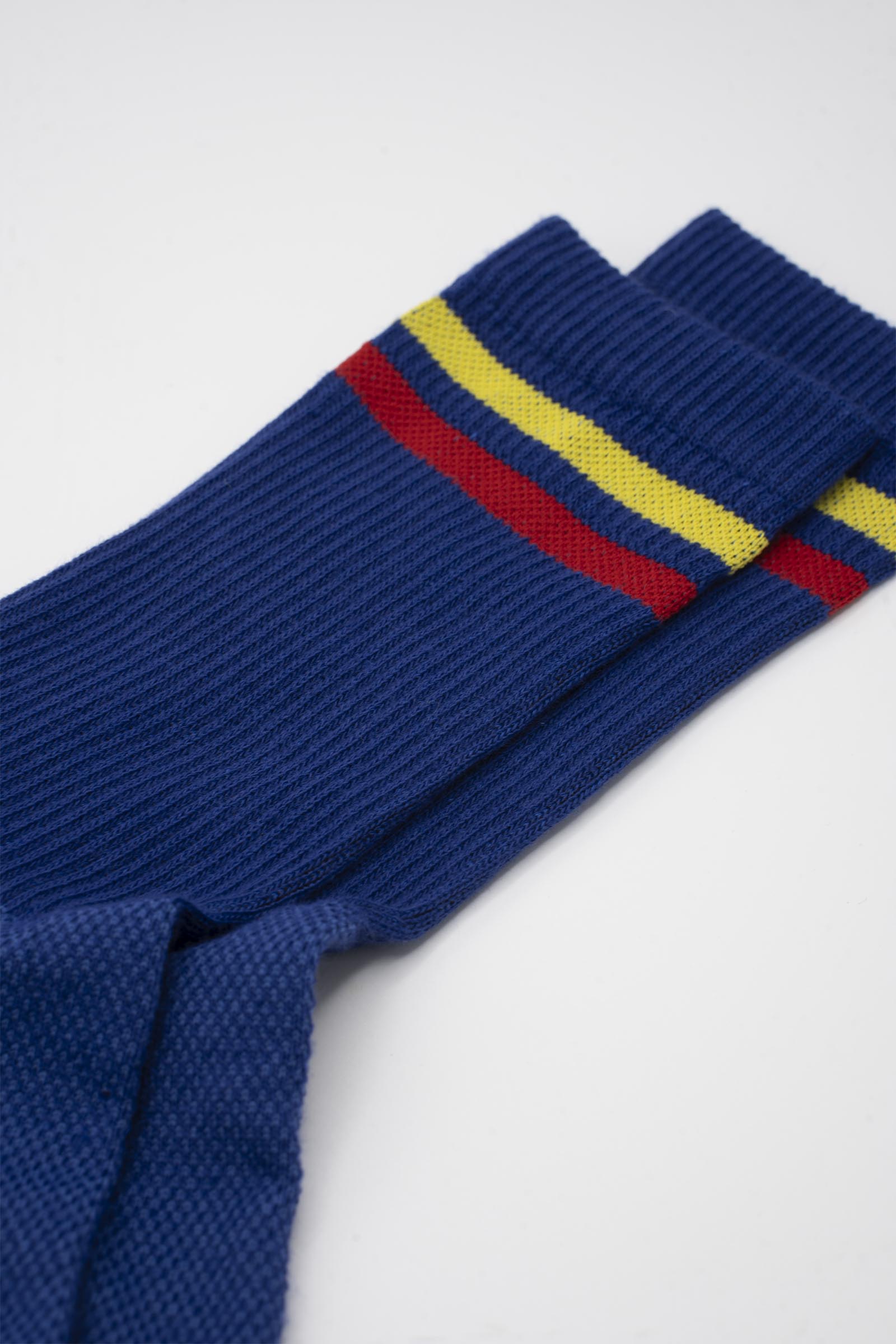 The Viva Ecuador Crew Socks are designed for comfort and performance, featuring a 6" cuff and a fully padded footbed. Ideal for running, hiking, cycling, or casual wear, these socks are made in the USA from recycled fibers, combining durability with sustainability